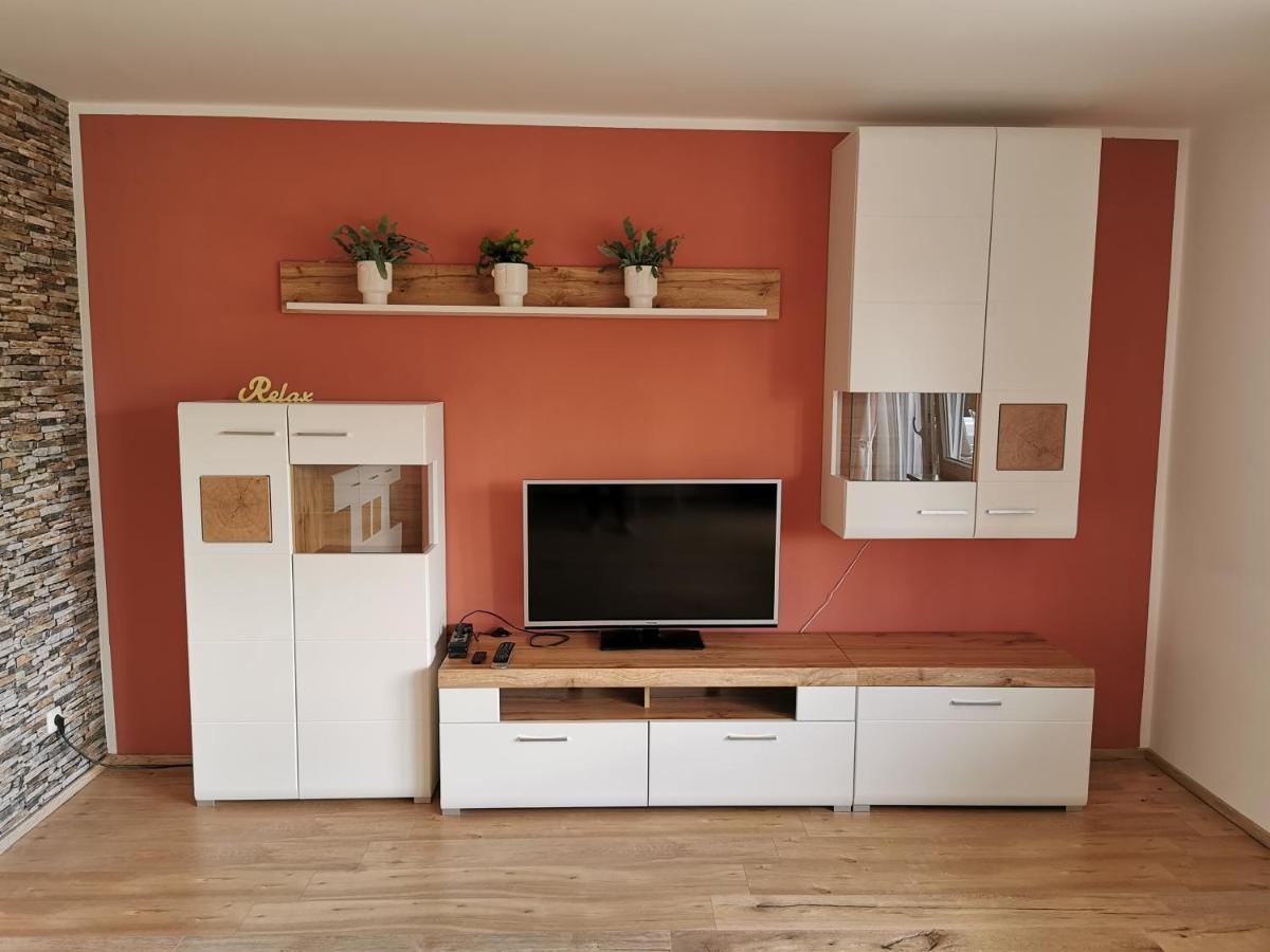 Gemuetliche 90 Qm Wohnung In Saarburg, Zentral Gelegen, Garten Mit Aussicht, Separater Eingang المظهر الخارجي الصورة