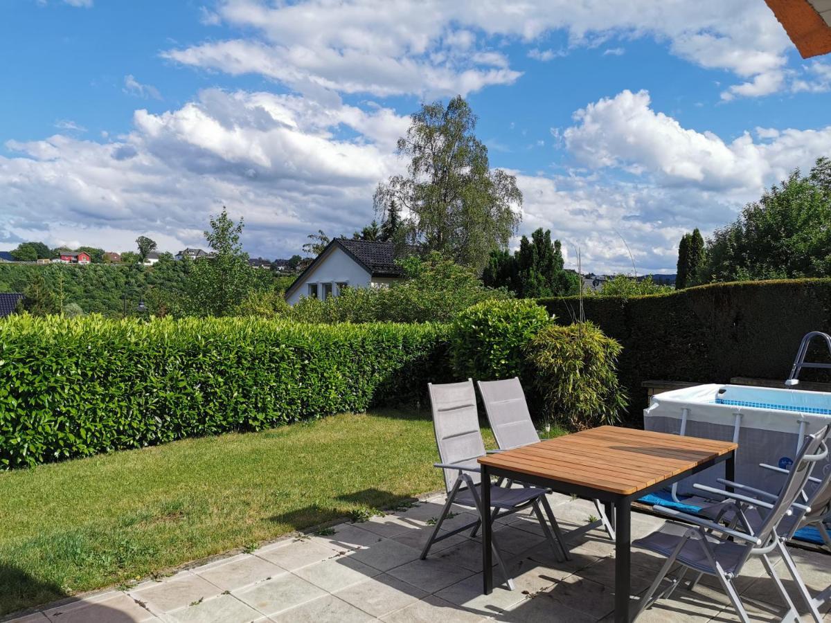 Gemuetliche 90 Qm Wohnung In Saarburg, Zentral Gelegen, Garten Mit Aussicht, Separater Eingang المظهر الخارجي الصورة